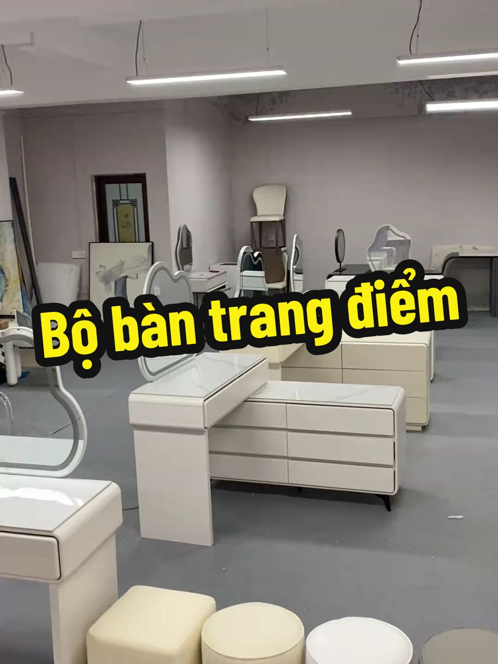 Bộ bàn trang điểm #bantrangdiem #bantrangdiemhcm #guongtrangdiem #giadungtienich #tiktokshopvn #xuhuong 