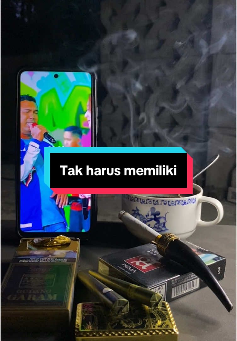 Beranda full lagu iki khang🤣☕️☕️ Judule lagu : TAK HARUS MEMILIKI Sing nyanyi : mas @broden palapa ft mbak @Shinta_arsintaa  Sumber videone : vt @𝙈𝙐𝙎𝙄𝘾 𝗦𝗧⭕𝗥𝗬  #takharusmemiliki #brodennewpallapa #shintaarsinta #agengmusic #dangdut #dangdutkoplo #kopidangdut #ngopinyeni☕ #ngopinyeni #kopistory☕️ #maslang #ngopi #ngopisantuy #bahanswmu #bahanswmubolo😁 