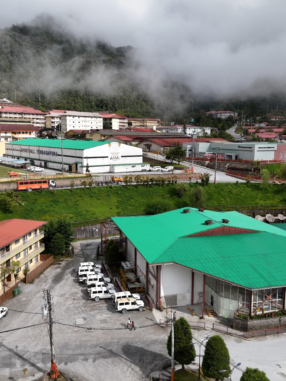 Tembagapura, kumpulan para pejuang LDR... #freeport #tembagapura #papua #freeportindonesia #tembagapurafreeport #travel #drone #dji #beautiful #ldr 