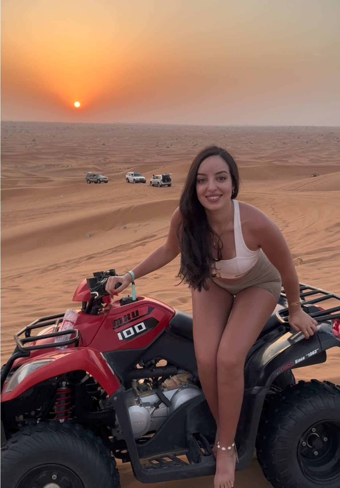 Don’t settle for less ! #pourtoi #dubai #desertsafaridubai #downtowndubai🇦🇪🇦🇪 #sunsetvibes 