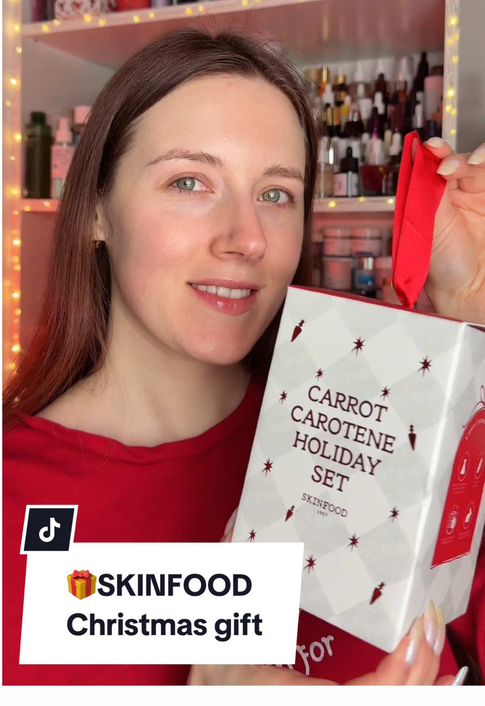 🎄✨ A Christmas surprise from Skinfood! The Carrot Carotene Holiday Set is perfect for gifting hydrated, soothed, and glowing skin this winter: 🥕 Carrot Carotene Calming Water Pad Plump cotton pads infused with moisturizing ingredients to calm and restore your skin barrier. 🥕 Carrot Carotene Moist Effector A lightweight ampoule that deeply hydrates and soothes irritated skin. 🥕 Carrot Carotene Relief Cream This vegan cream relieves irritation and boosts skin moisture by up to 89%! Plus, these adorable Skinfood Christmas stickers included! Thank you, @skinfood_global @SKINFOOD.USA  #skinfood #OliveYoungNo1pad #carrottonerpad #tonerpads #kbeauty #koreanskincare #skinfoodholiday #veganskincare #christmasgiftidea #soothingskincare 