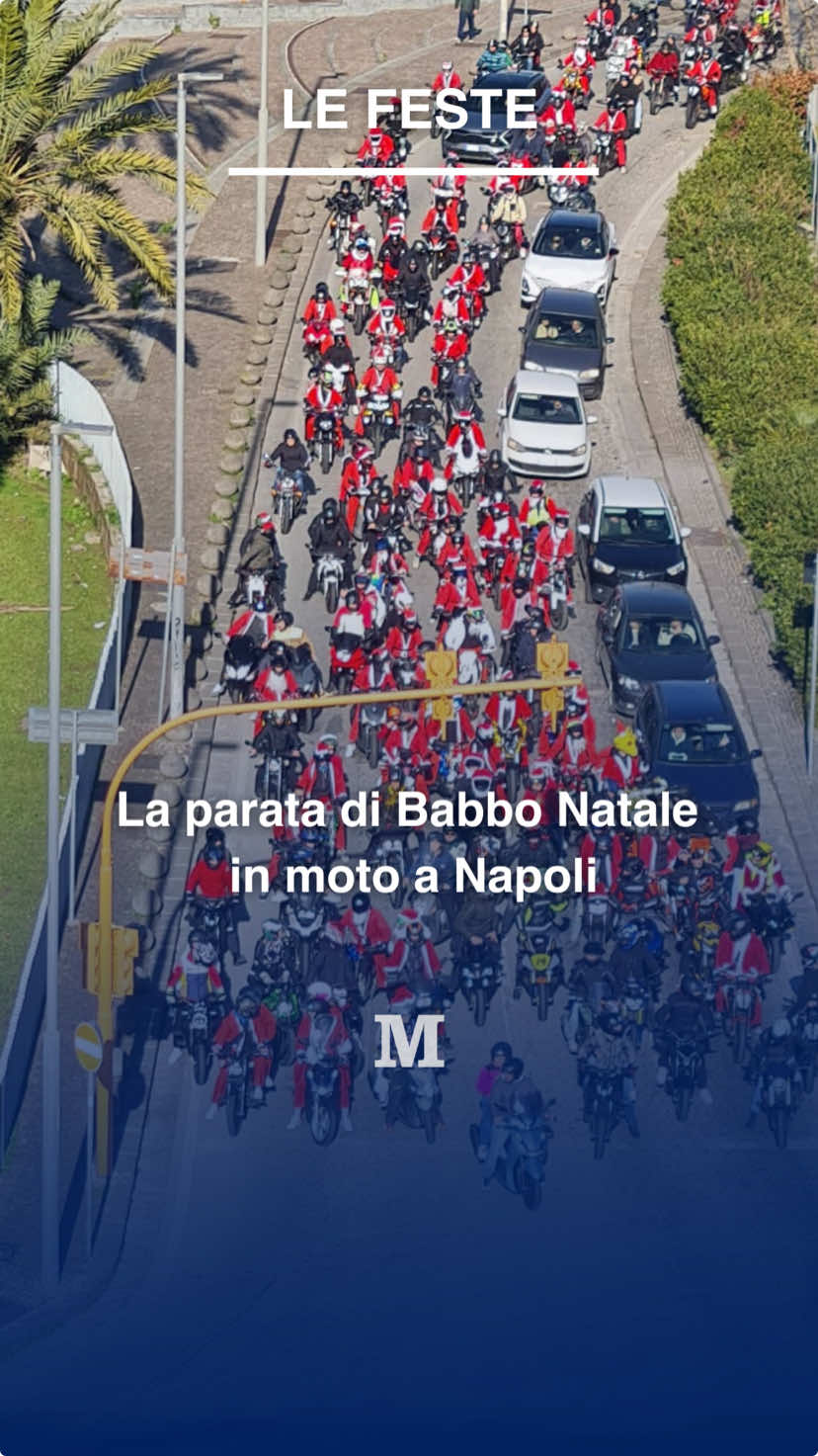 La parata dei Babbo Natale in moto a #Napoli #moto #babbonatale #fuorigrotta #festa #natale #lungomare #lungomaredinapoli