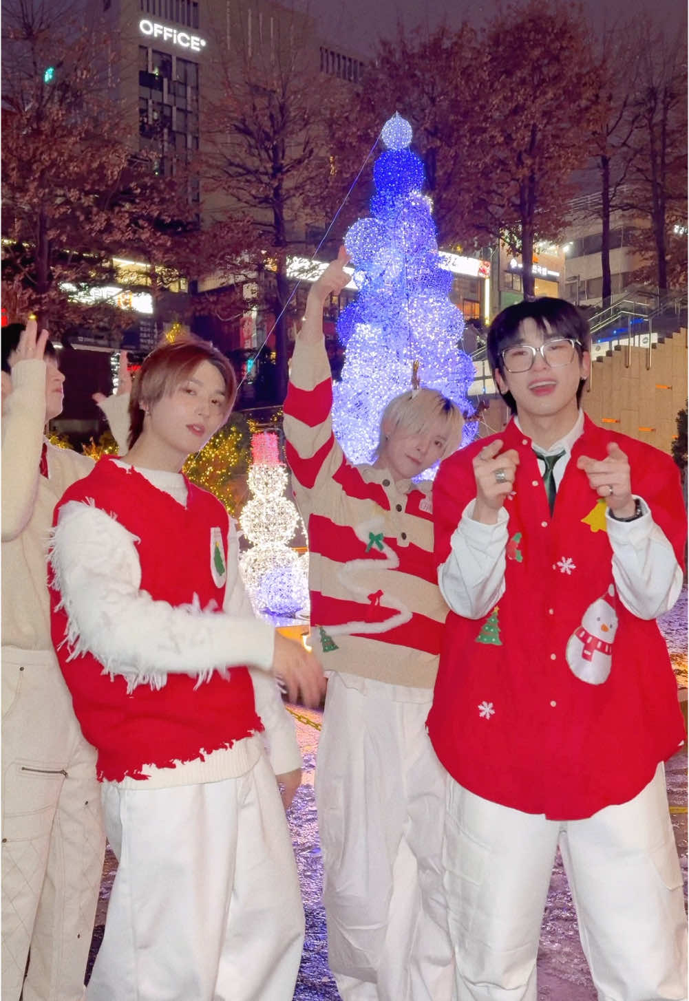 I gave u my heart ₊ ⊹ ೀ #XODIAC #소디엑 #BEOMSOO #범수 #WAIN #웨인 #DAVIN #다빈 #LEO #리오  #LastChristmas 