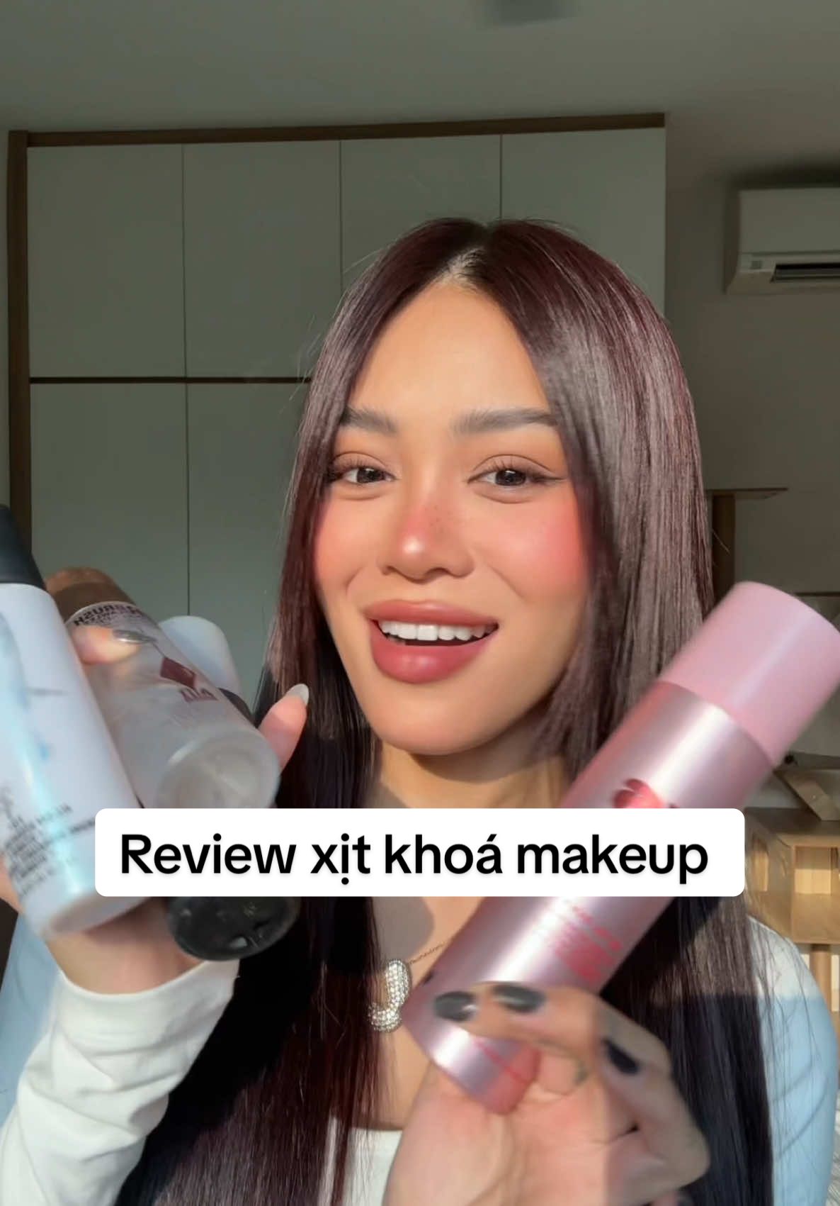 Kiếm được đồ ngon bổ rẻ là giới thiệu mấy bà liền nè #LearnOnTikTok #reviewlamdep #thuvienmakeup #xitkhoamakupsonatural #khóanềncùngfixxsonatural #settingspray #sonatural 