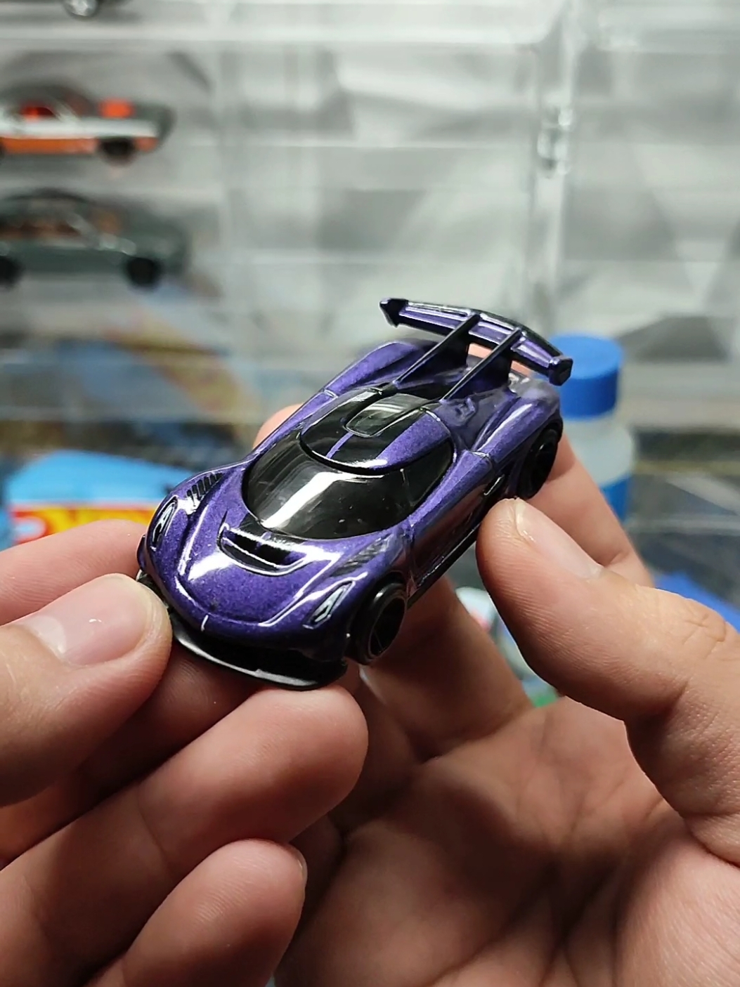 2nd way to open your hot wheels #cars #carsoftiktok #cartok #car #diecast #diecastcollectors #Hdiecastcollection #diecastcustom  #digecastcollector #diecastmodels #diecastcar #diecastphotography #diecastdaily #unbox #unboxing #unboxingvideo #unboxingtoys #edit #edits #editor #editing #editss #editz #editvideo #diorama #dioramamaker #dioramadiecast #dioramacreators #dioramas #jdm #jdmcarsoftiktok #jdmcars #jdmlife #jdmcar #jdmculture #jdmaesthetic #jdmlifestyle #jdmnation #jdmgram #americancars #carshow #carshows #carshowroom #carshowseason #fyp #fypシ #fypシ゚viral #fypage #fyppppppppppppppppppppppp #fypdongggggggg #fypdongggggggg #fypp #fypシ゚ #fypdong #fyppp #foryou #foryoupage #foryourpage #foryoupageofficiall #foryoupage❤️❤️ #foryoupag #foryour #foryouu #foryoupagе #foryoupagee #164scale #tomica #tomicapremium #hotwheels #hotwheelscollections #hotwheelscollector #hotwheelstrack #hotwheelscustom #hotwheelsdaily #majorette #minigt #minigt64 #minigtcollector #minigtdiecast #minigtcollection #minigt164 #tarmac #tarmacworks #kaidohouse #kaidohouseminigt #kaidohousegarage #kaidohousecollector #unboxing #unboxingvideo #unboxingtoys #unboxingasmr #supra #supramk4 #supramk5 #grsupra #toyota #toyotasupra #toyotagr #toyotagrsupra #hks #hks_family #gazooracing #toyotagazooracing #pictorial #photo #photography #photoshoot #wallpaper #wallpapers #wallpapers4k #r35 #r35gtr #gtr #gtrr35 #gtr34 #gtr35 #gtrnismo #gtr32 #nissan #nissanshowup #nissanskyline #nissanpatrol #nissangtr_r35 #nissanskyline  #italian #italians #italiancar #italiancars #lambo #lamborghini #lamborgini #lamborghiniclub #countach #lamborghinicountach #majorette #majorettecar #majorettecars #honda #hondagang #jdmking #nsx #hondansx #tomica #tomicapremium #r35 #lambo #lamborghiniveneno #venenoveneno #p4 #ferrari #ferrarip4 #pontiac #pontiacfirebird #maisto #maistopremium #buick #buickregal #buickregal1987 #ttype #1987buickregal #dragmerc #mercedes #mercedesbenz #mercedezbenz190 #mercedesbenz190e #kaido #kaidohouse #honda #hondacivic #primo #chevy #chevygang #silverado #silveradonation #chevysilverado #ford #ranchero #fordranchero #mazda #mazdarx7 #lbwk #libertywalk #inno64 #selling #market #marketing #marketplace #marketplacefacebook #kafer #volkswagen #savanna #rx #rxking #mazdarx7 #bugatti #eb110 #bugattieb110 #countach #chevroletcamaro #prelude #preludenation #bugattibolide #bolide #koenigsegg #jesko #koenigseggjesko #pagani #zonda #zondar #paganizonda #open #opening #openingday 