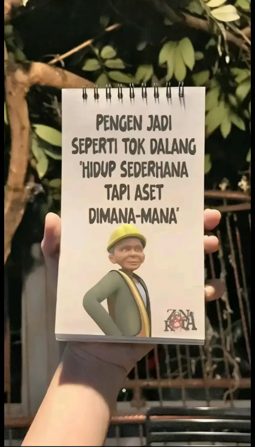 APAKAH KAMU INGIN MENJADI TOK DALANG ? MEMPUNYAI BANYAK ASET YAITU  1.KEBUN SAWIT 2.KEBUN PISANG 3.TERNAK ANGSA 4.KEBUN DURIAN 5.TERNAK AYAM DAN LAIN LAIN #upinipin #tokdalang #juragan #aset #fypシ 