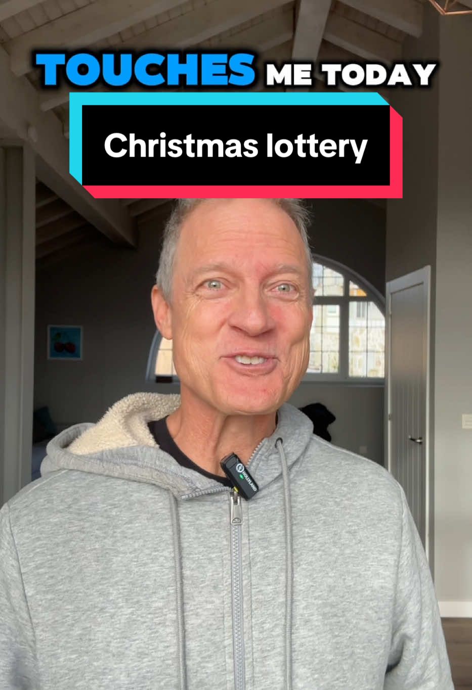 #mikethechameleon #humor #spain #lottery #elgordo #christmas 