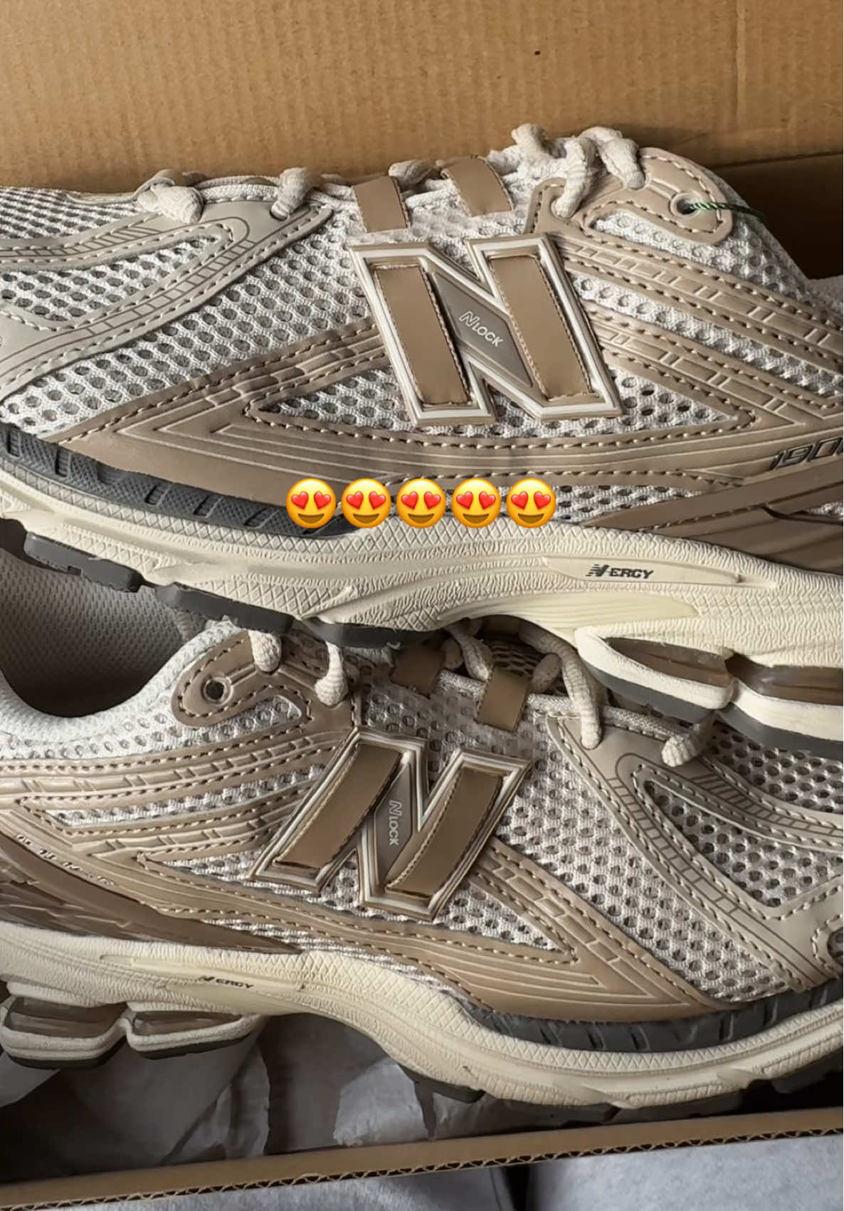 IN LOVE🫠💞😍✨🔥🌟 #newbalance #newshoes #newbalance9060 #newbalance550 #newbalanceshoes #newbalance2002r #newbalance1906r #fyp #foryoupage #foryou #fypシ 