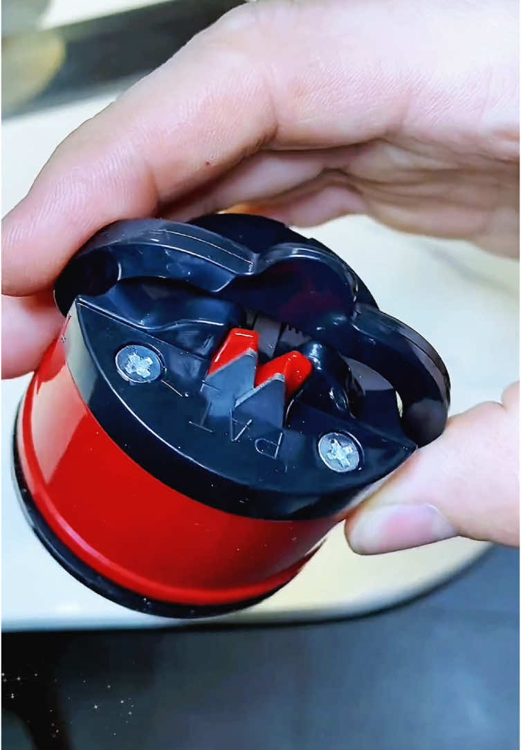 Mini knife sharpener, a must-have for the kitchen, make your knife sharper #knife #knife sharpener #sharp #Black Friday #TikTok to let you buy it #fyp 