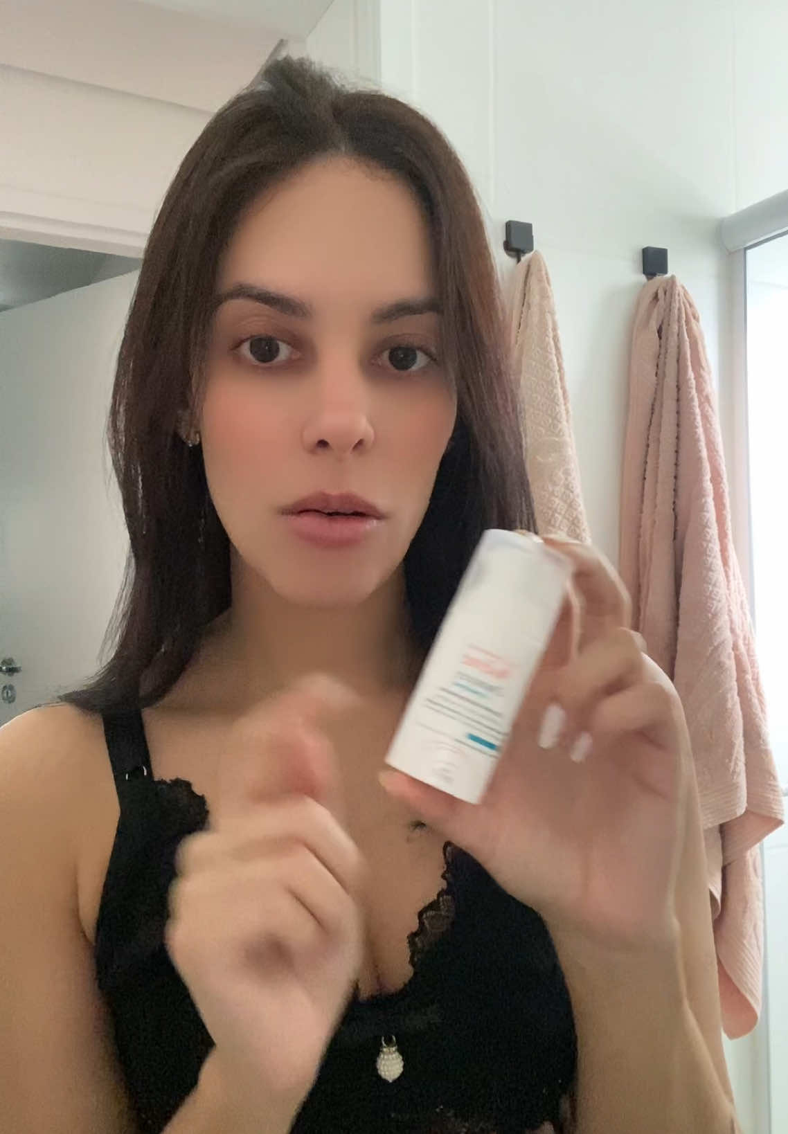 Corre na @Drogasil porque está por R$109,90! Sem dúvidas o melhor que já usei 🫶🏼 #acne #tratamentoacne #avene 