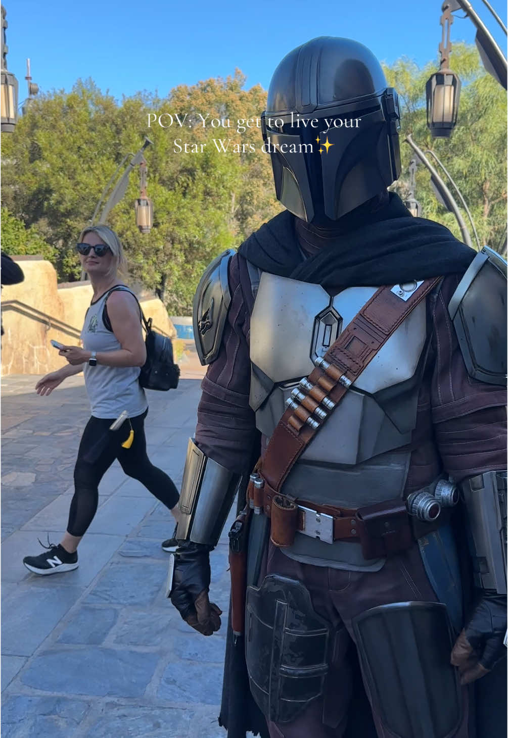 Batuuuuuuu ✨🫶🏼  #starwars #starwarsfan #galaxysedge #disneyland #kyloren #mandalorian #bobafett #batuu 