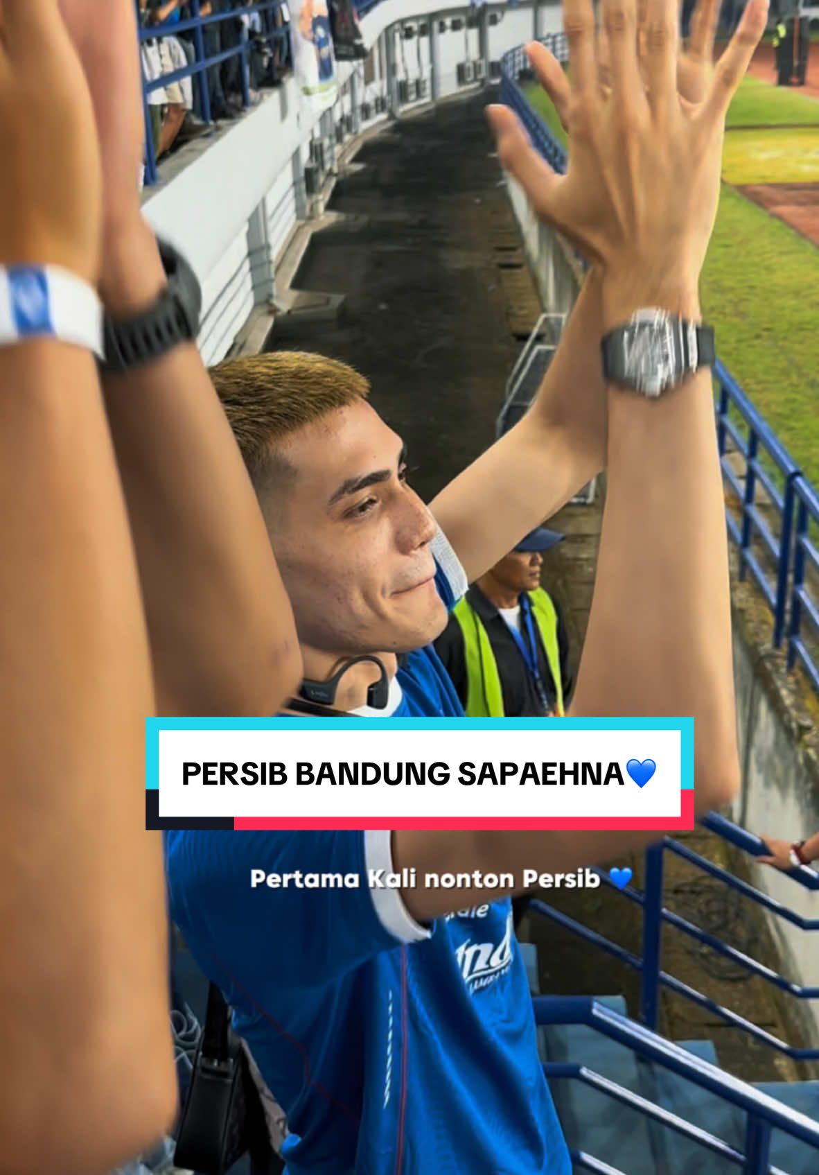 Persib Bandung Sapaehna Well 💙 #aisarkhaledd #indonesia #persib 