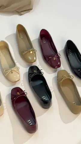 Every color is a need for a basic ballerina 🥿🩰 #elle #elleshoes #wewearelleshoes #JOMLokal #tiktokshop1212yearendsale #ballerinaflats 