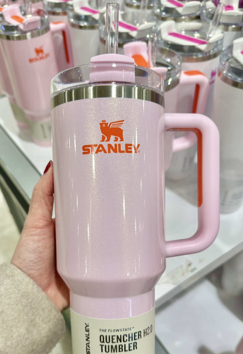 rose petal shimmer - Stanley 40 oz. Quencher H2.0 FlowState Tumbler - New Frequency Collection 😍🩷✨ #fyp #fypシ #fypage #stanley #StanleyCup #stanleytumbler #stanleycups #newstanleydrop #cup #waterbottle #tumblersoftiktok #tumbler #trendy #cupcollection #cupaddiction 