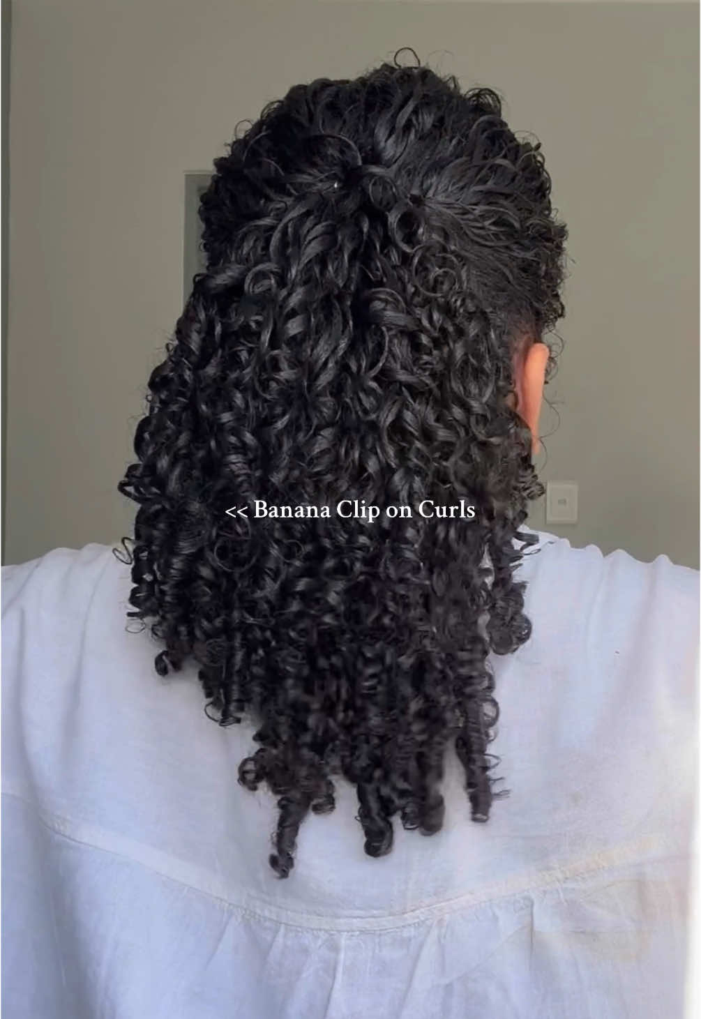 The only ponytail have i need🥲 #bananaclip #curlyhairstyles #curlyhair #hairstyletutorial #hairstyle #90shair #hairtok #hair #naturalhairtiktok 