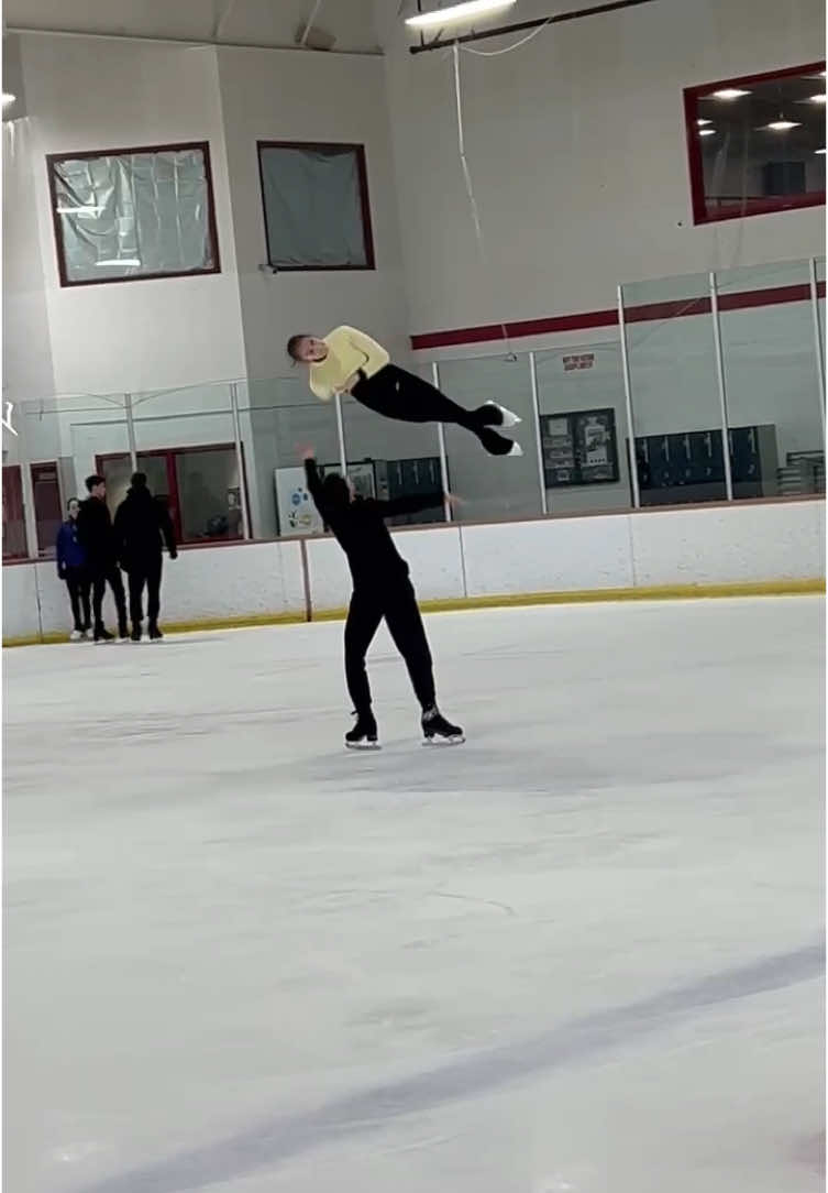 #figureskating #israel #standwithisrael #dance #pairskating #trend #TikTokPromote #olympics #olompic #trend #tiktok #figureskatingtiktok #skate #IceSkating #figureskatingtiktok #pairsskating #duo #skatetogether #ice #icerink #practice #kamilavalieva #aleksandratrusova #annashcherbakova #alinazagitova #kamilavalieamedusa #respect #kamilavalievalove #фигурноекатание #фигуристы #фк #парное #парноекатание #парноефигурноекатание #пары #лед #каток #коньки #тренировка #трусоваалександра #александратрусова #камилавалиева #аннащербакова #аленакосторная #алиназагитова #олимпиада #подкрут #фигуристка 