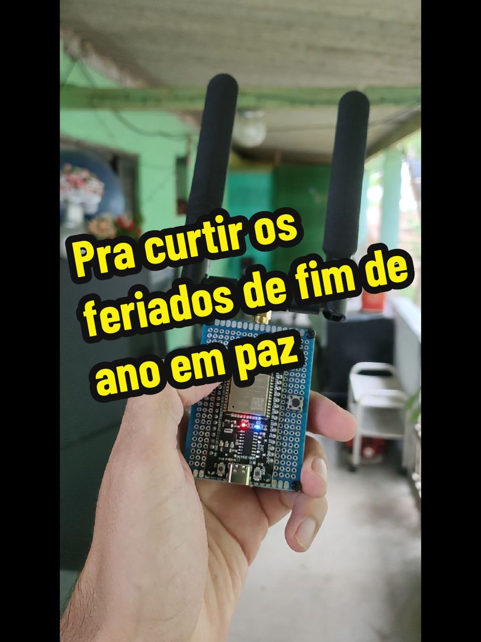 Pra curtir os feriados de fim de ano em paz @Testando Tecnologias  #jammer #bluetooth #hacker #som #vizinho #barulho #funk #festa 