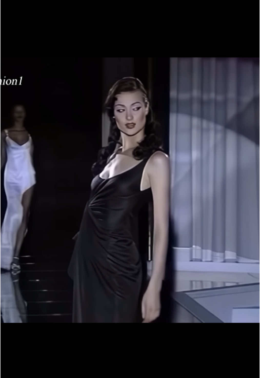 #shalomharlow #anos90 #models #highfashion #Runway #SuperModel 