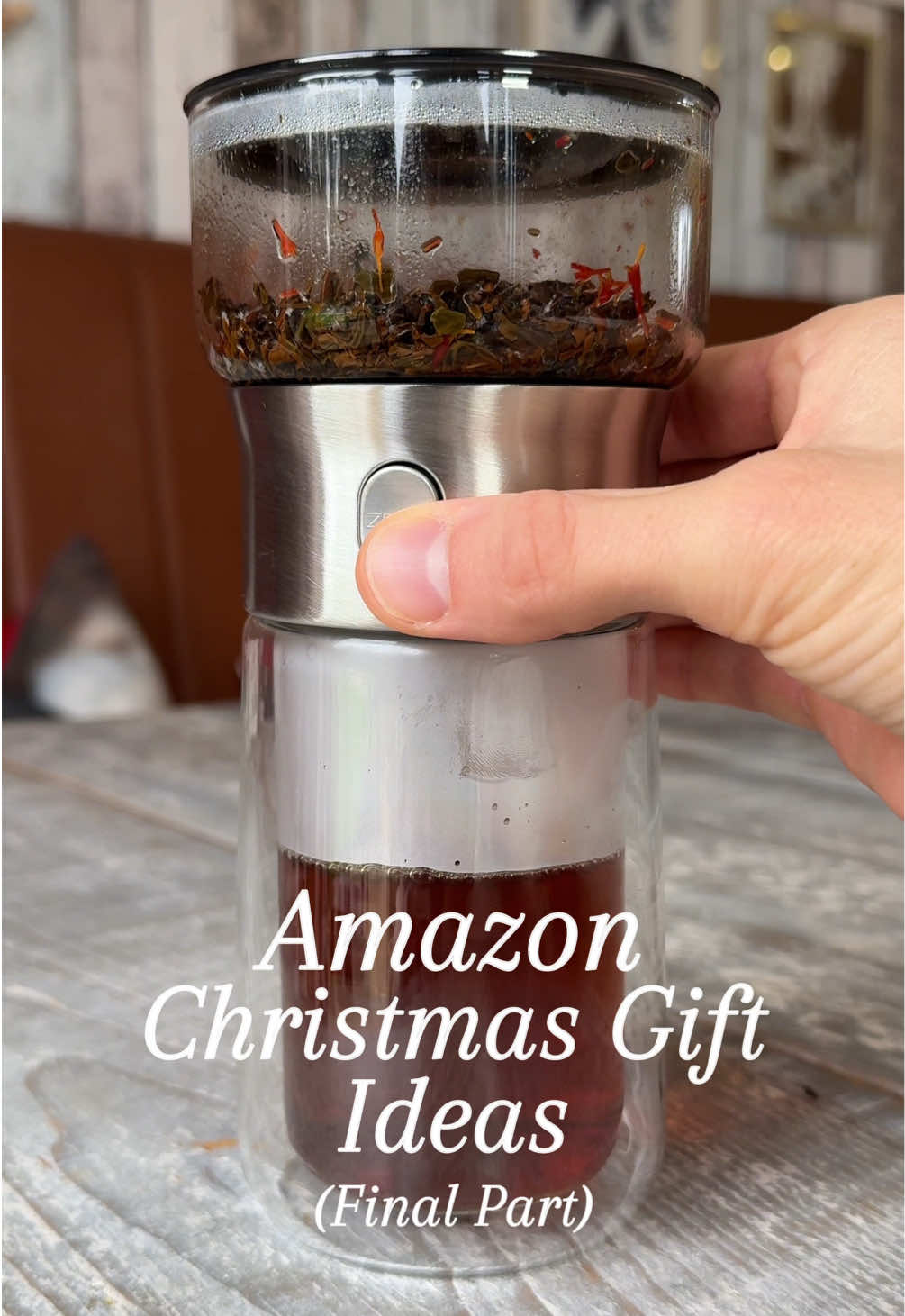 10 Gift ideas that will still arrive in time for Christmas! 🎁🎄 LINKS IN MY BIO!!! 🔗✅  #amazonfinds #amazonhomefinds #amazonmusthaves #amazonhome #bestamazonfinds #amazonfavorites #amazonbestseller #amazonessentials #bestproducts #topamazonfinds #amazonfinds2024 #amazongiftideas #tiktokmademebuyit #amazonproducts #viral #amazonhomefavorites #amazonchristmasgiftideas #xmasgiftideas #christmasgiftideas 
