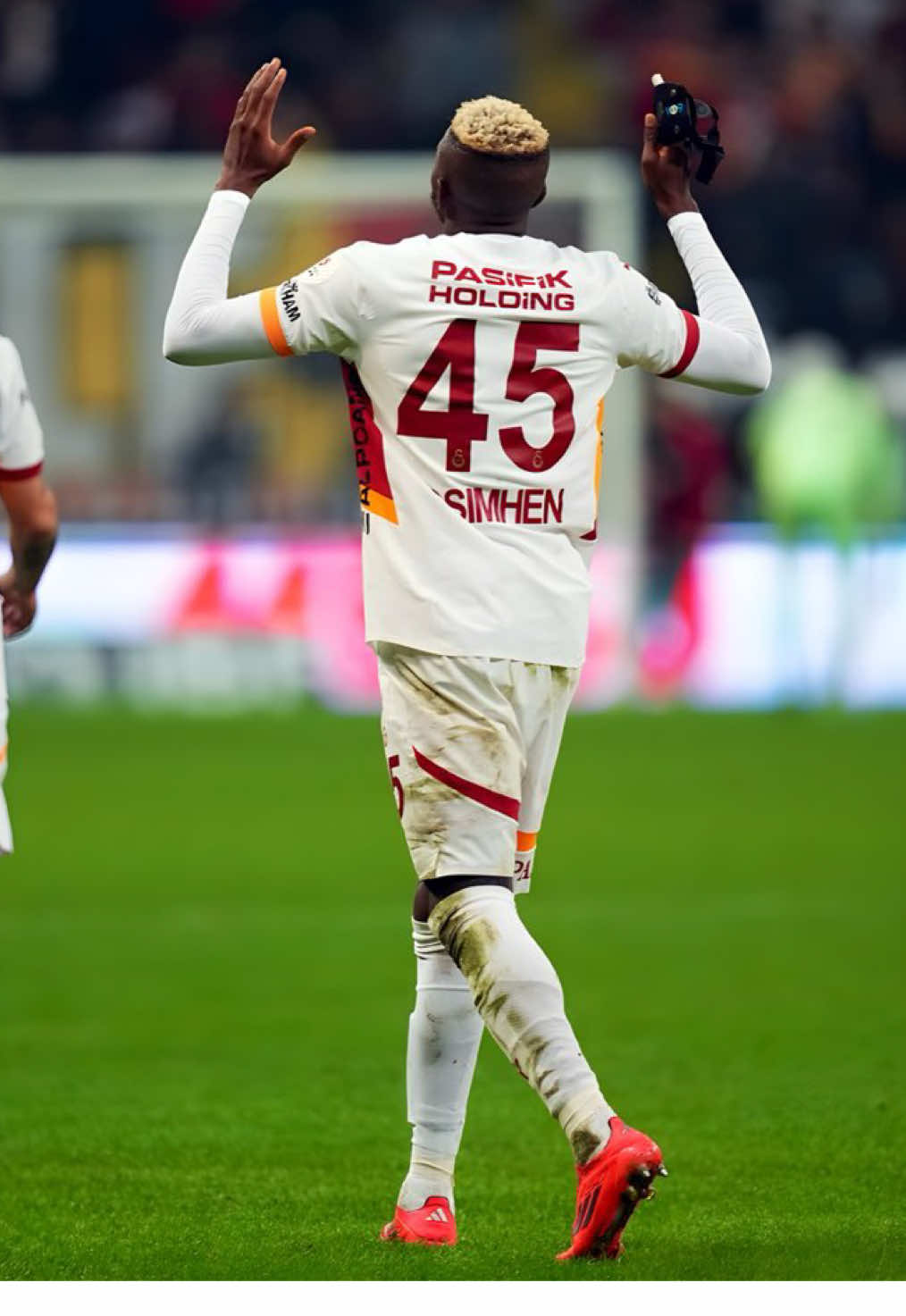 Victor Osimhen scored 2 goals today against Kayserispor #galatasaray #kayserispor #osimhen #nigeria 