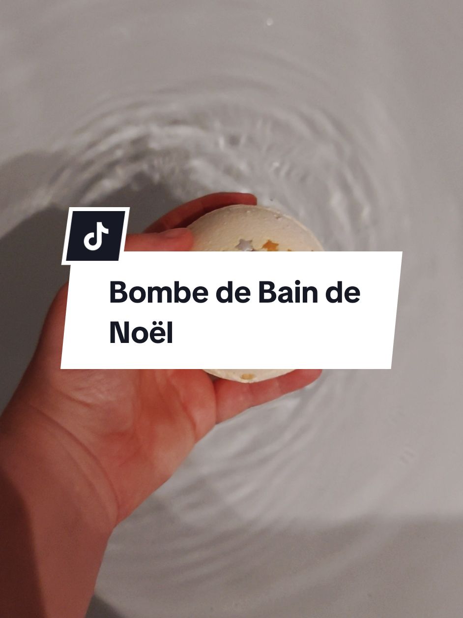 La Bombe de Bain de Noël  Parfum de Massepain 🎄✨️ #parfums #noel #massepain #cadeaux #cadeauxdenoel #bombedebain #bain #bienetre 