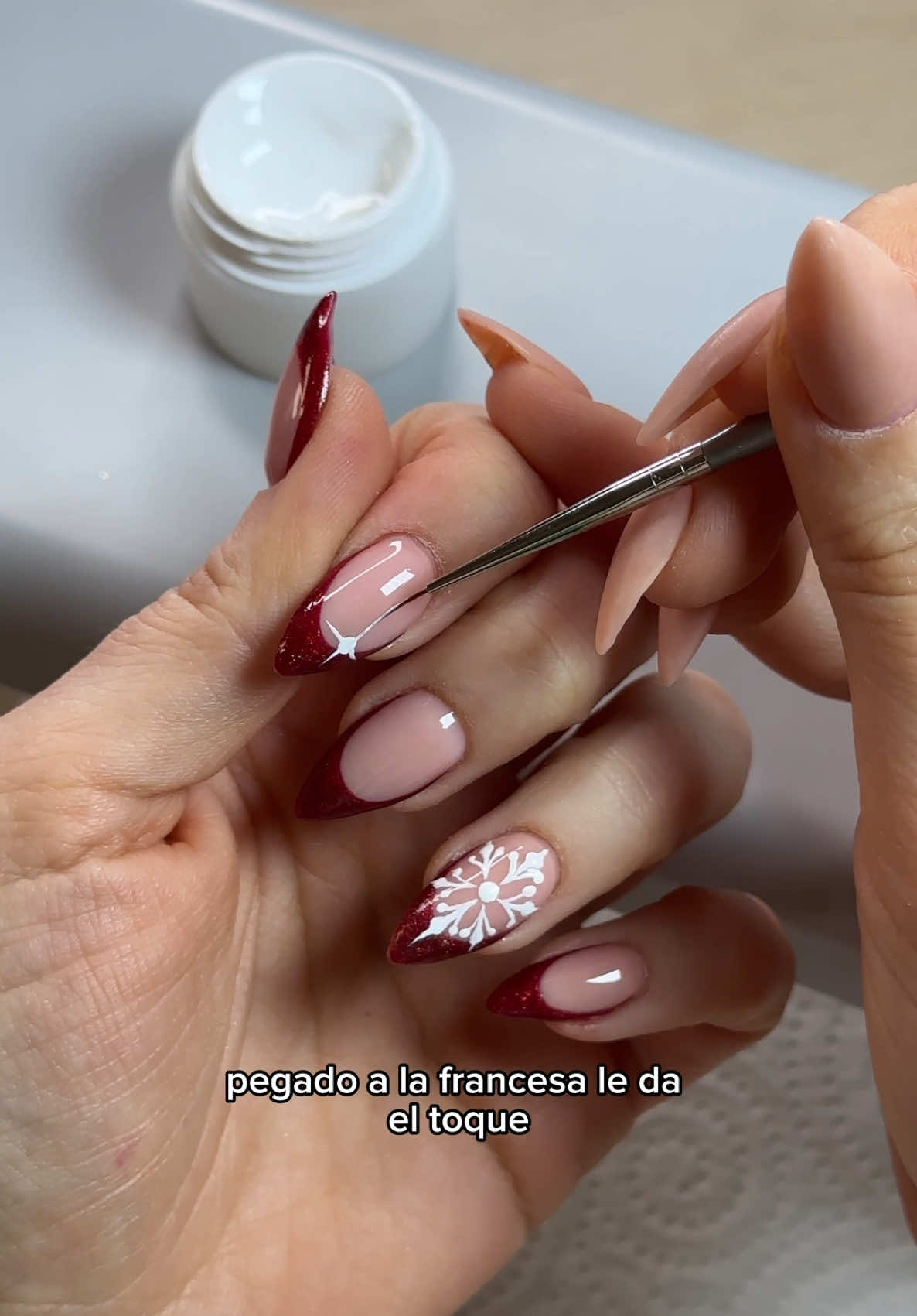 Ultimo diseño de uñas de 2024 y obviamente navideño ❄️💅🏻☃️