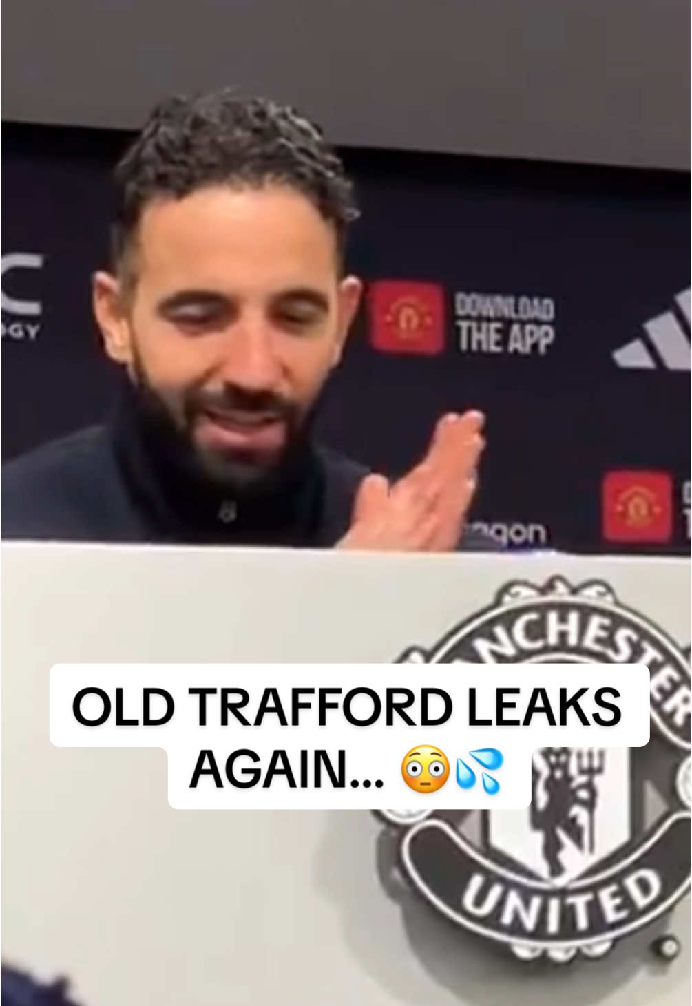 Another leak for Manchester United at Old Trafford?! 😳💦 #mufc #ggmu #manchesterunited #manutd #amorim #football #PremierLeague #fyp #dailymail 