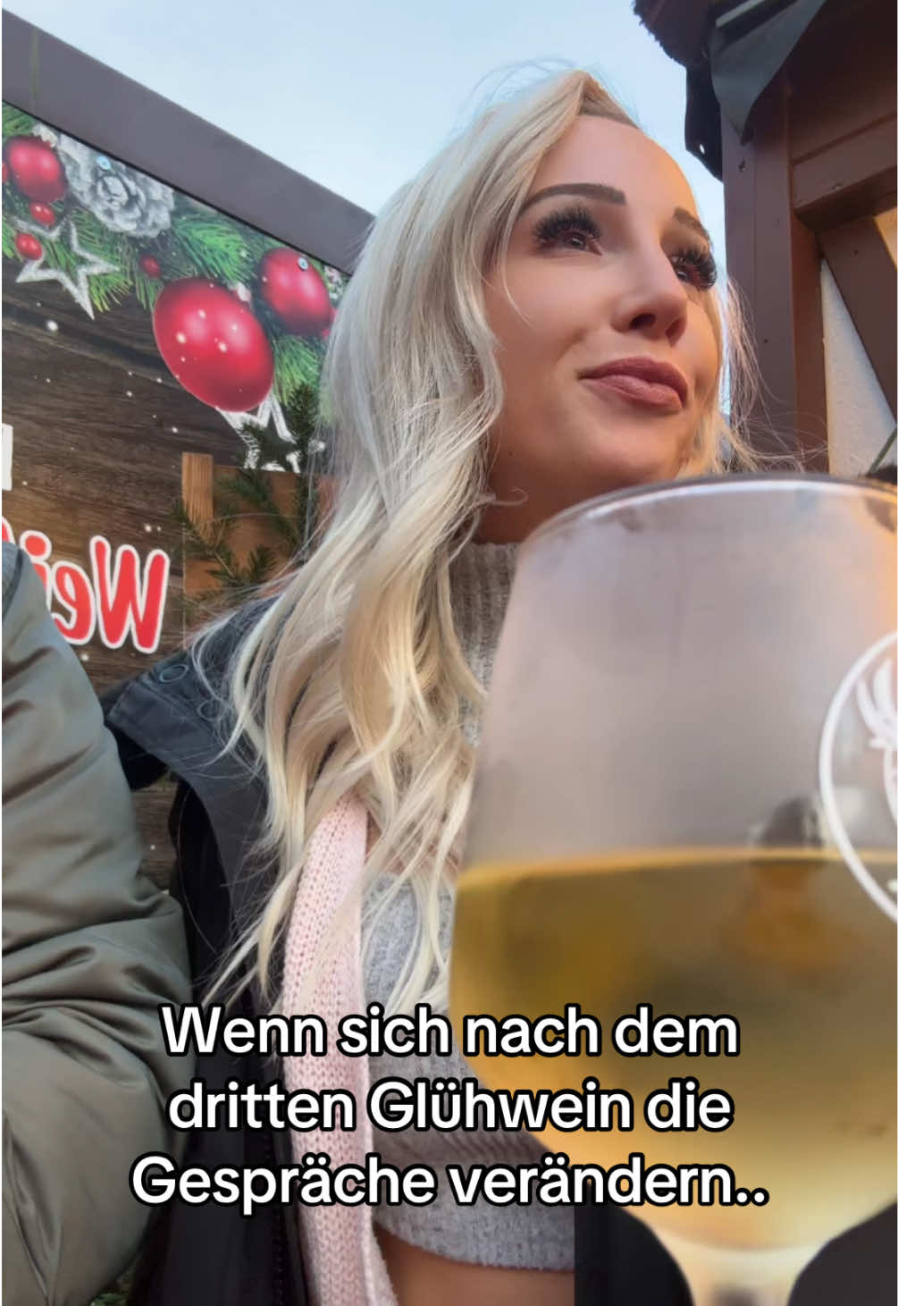 wer kennt diese Gespräche? 🤭😃  #weihnachtsmarkt #glühwein #gespräche #lustig #fürdichseite #fürdich