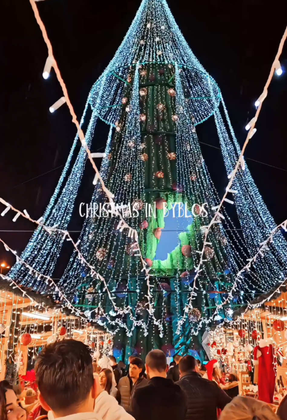 Experiencing the joy and festive spirit of #Christmas in #Byblos ✨🎄♥️ @Alexander Aref  #WeAreLebanon #Lebanon #جبيل #لبنان 