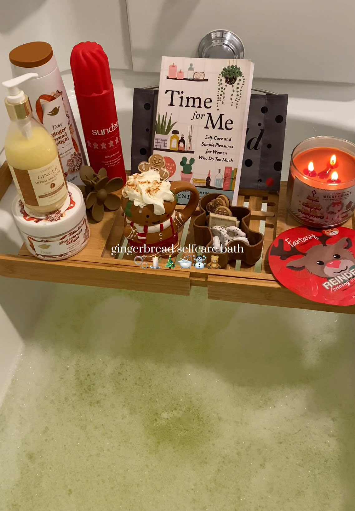 christmas selfcare bath 🛁🕯️🫧🎄 gingerbread themed 🧸☃️ #christmas #christmasbath #christmasdecor #christmasvibes #christmasaesthetic #SelfCare #selfcareroutine #selfcaresunday #bathroutine #bathtime #winter #winteraesthetic #holiday #gingerbreadman #christmasbath #girlythings #metime #relaxing #asmrsounds #pinterestinspo #fyp #explorepage #cozyvibes #cozylittlechristmas #bathbomb 