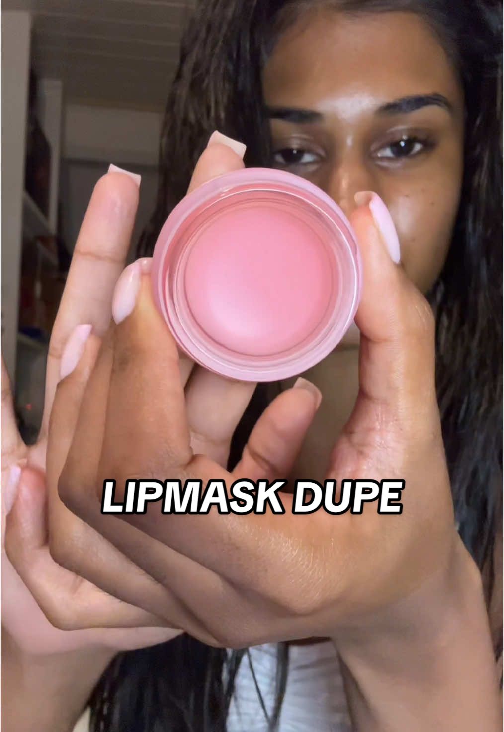 lipmasker van Laneige VS W7😋 nieuwe serie van maken, dat ik dupes uittest? let me know😚 @LANEIGE Europe @W7Makeup #dupe #lipmask #laneige #w7 #skincare #foryou #voorjou #fyp #na06b 