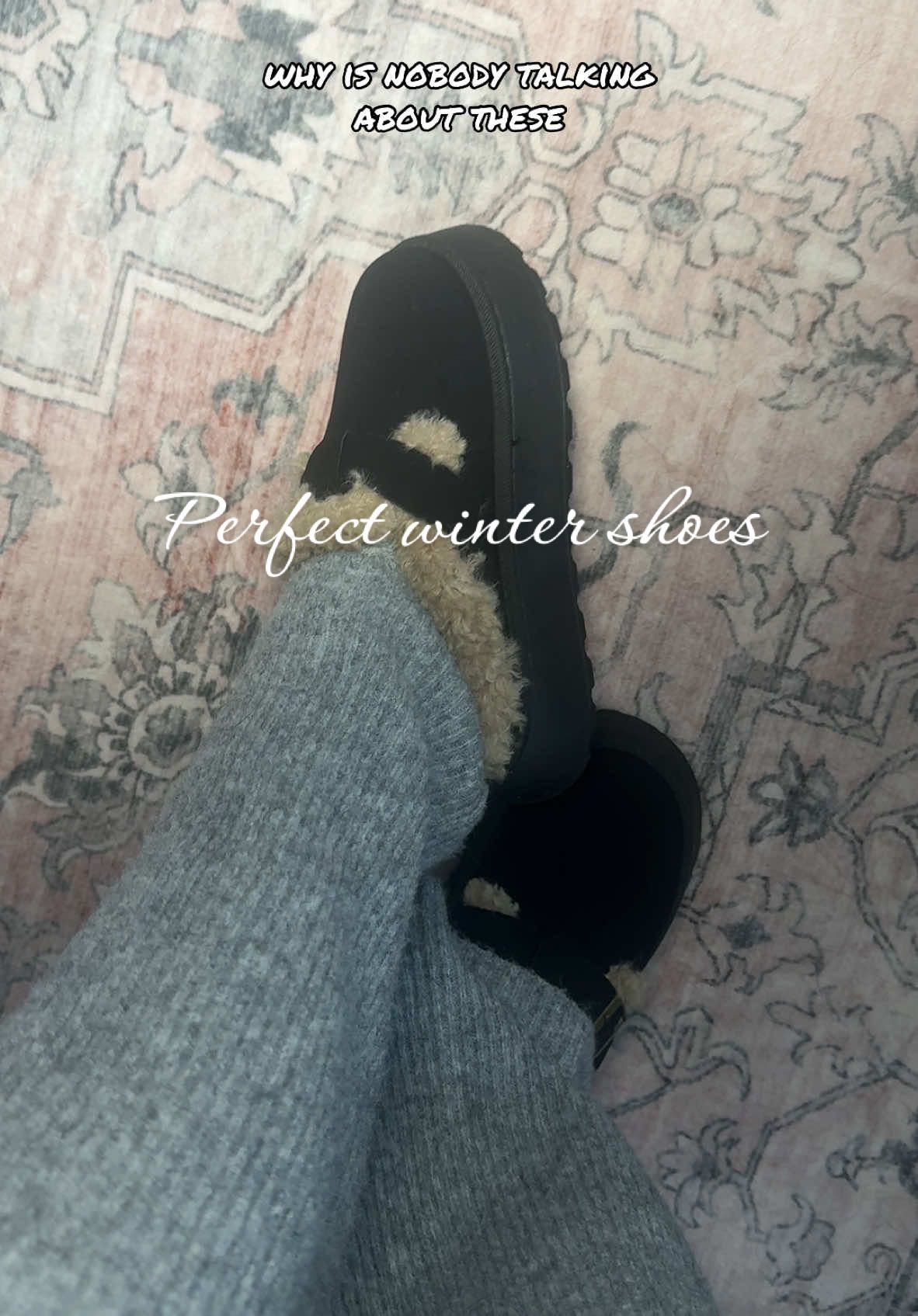 These winter slip ons are perfect!  #ttsbeautybesties #giftguide #newyearnewaura #fashionlookbook #mademyyear #tiktokshopcreatorpicks #tiktokshopholidayhaul #winterfinds 