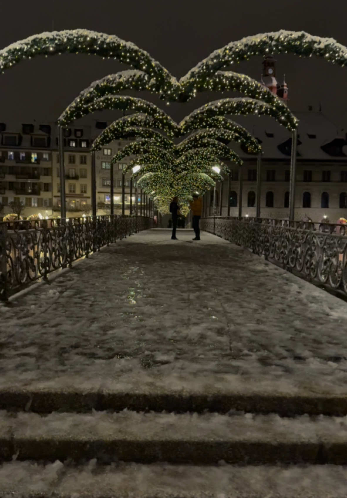 Zamin so gayi #zaminsogyibaraf #snow #christmas #foryou #fyp #foryoupage❤️❤️ #Tiktok #hindisong #switzerland #viral #unfreezemyacount #luzern #swiss #schnee #schweiz🇨🇭 