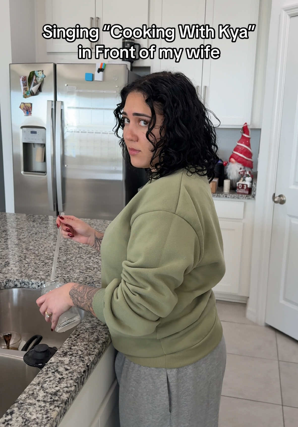 I Guess she doesn’t like the song🤷🏻‍♂️ #fyp #couples #marriedcouples #janieceandisaiah #fypシ #husbandwife #cookingwithkya 