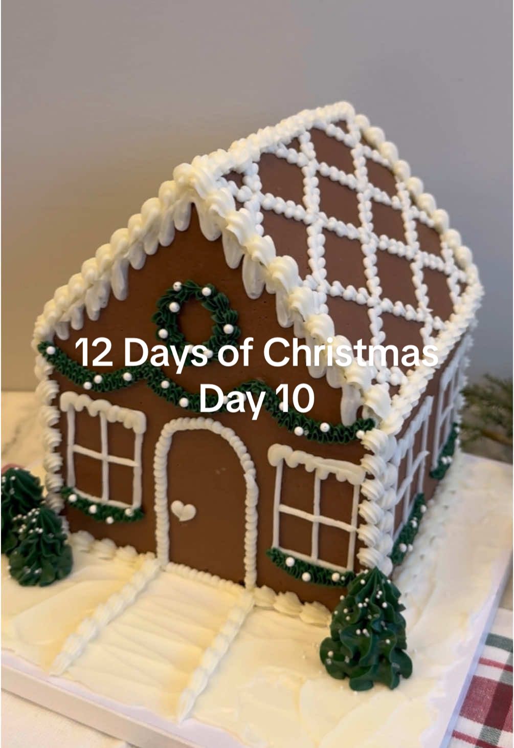 My favorite of this series for sure!  #buttercream #christmas #12daysofchristmas #bakery #fyp #bakeryowner #fypシ #gingerbread 