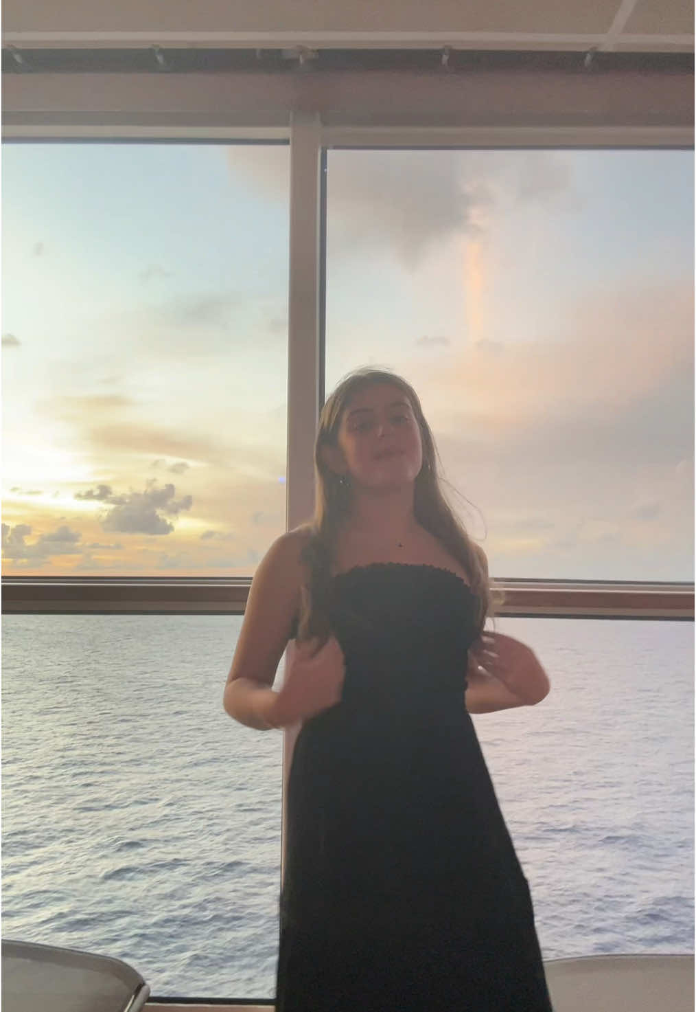 Dinner @Hara 🪩🫧⚡️💓🌸💫 ty for filming #sunset #ocean #cruise #viral_video 