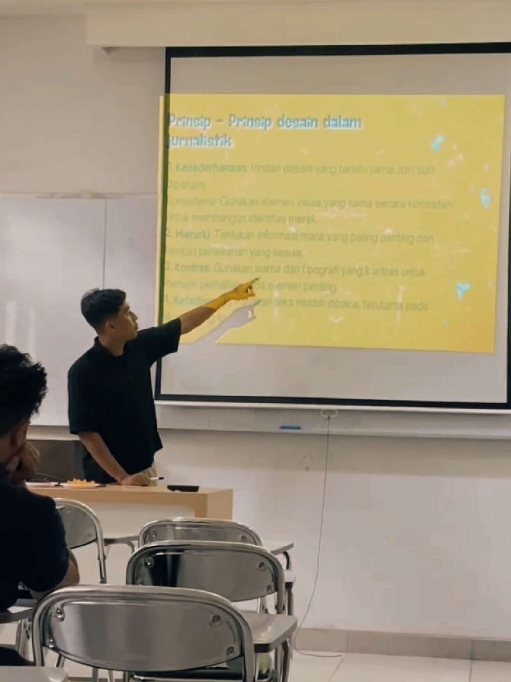 Recap pelatihan desain grafis menggunakan canva bersama LPM Keadilan Fakultas Hukum Universitas Islam Indonesia Yogyakarta #CapCut #desaingrafisindonesia #freelance #desainergrafis 