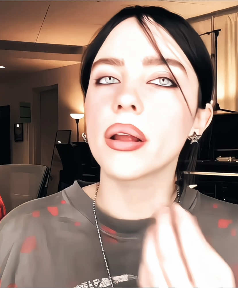 this video she posted it got me twirling my hair and kicking my feet // spc: partyfavorsccp #billieeilish #billieeilishedits #billieeilishedit #edit #foryou  
