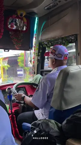 Pak Black in action🔥 - #sumbergroup #sugengrahayu #sumberselamat #lumbalumbadarat🐬 #videobus #busmaniacommunity #blackhankei #7087 #madiun24jam #hallodee 