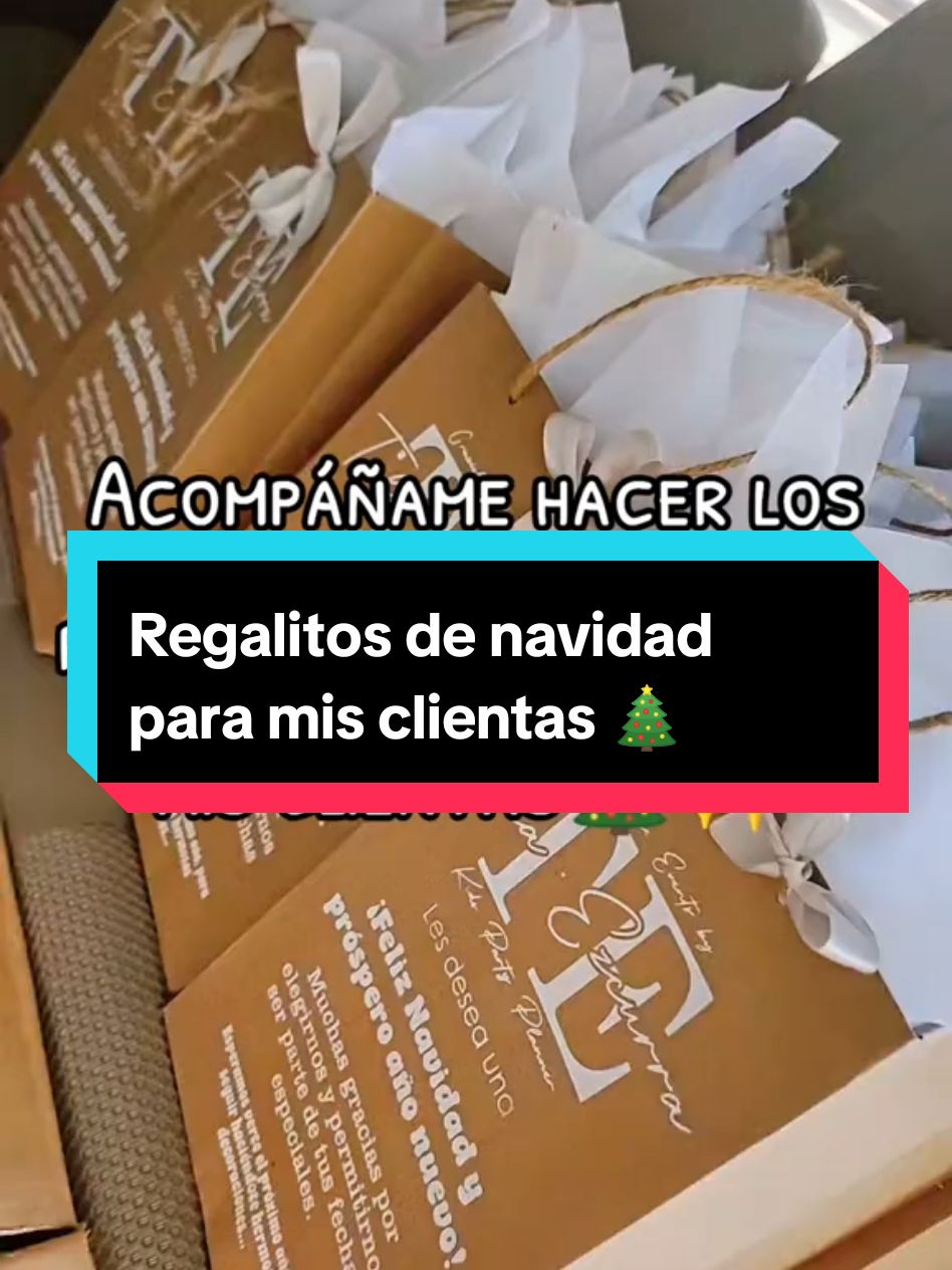 Gracias por confiarnos año tras año sus fechas especiales, pequeño pero hermoso detalle 💕  #clientas #clientasfelices #soydecoradora #decoradoradeeventos #decoradoradefiestas #bussiness #regalonavidad #navidad #CapCut 