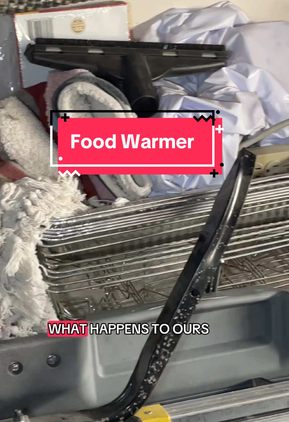 Food warming mats are a safe way to keep your food warm!  #warmingmat #food #Foodie #foodwarmer #kitchen #kitchengadgets 