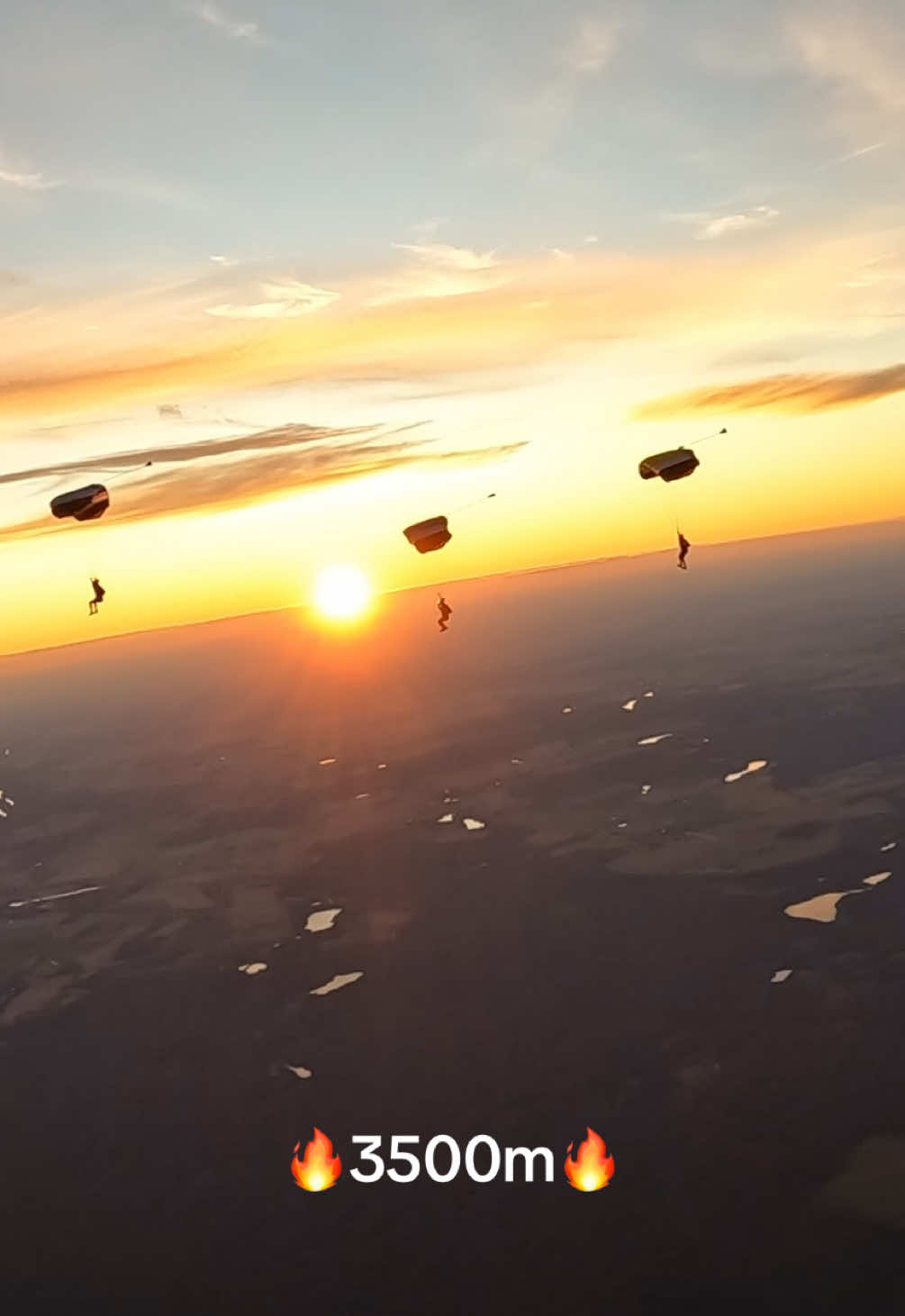 📸: me  #fly #skydive #amazing #jump #sunset #parachute #Dc #viral 