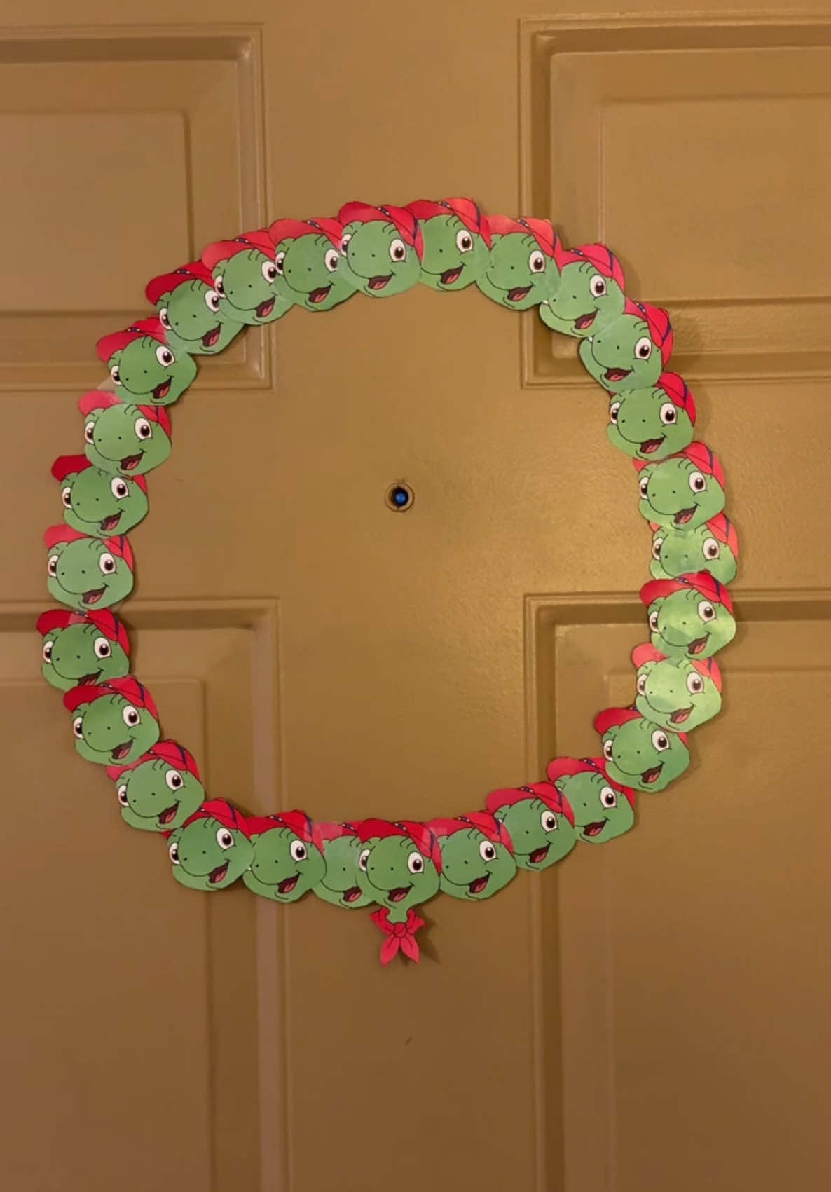 It’s a wreath of Franklin! 🐢 🎄 🔈 @Sammi  #awreathoffranklin 