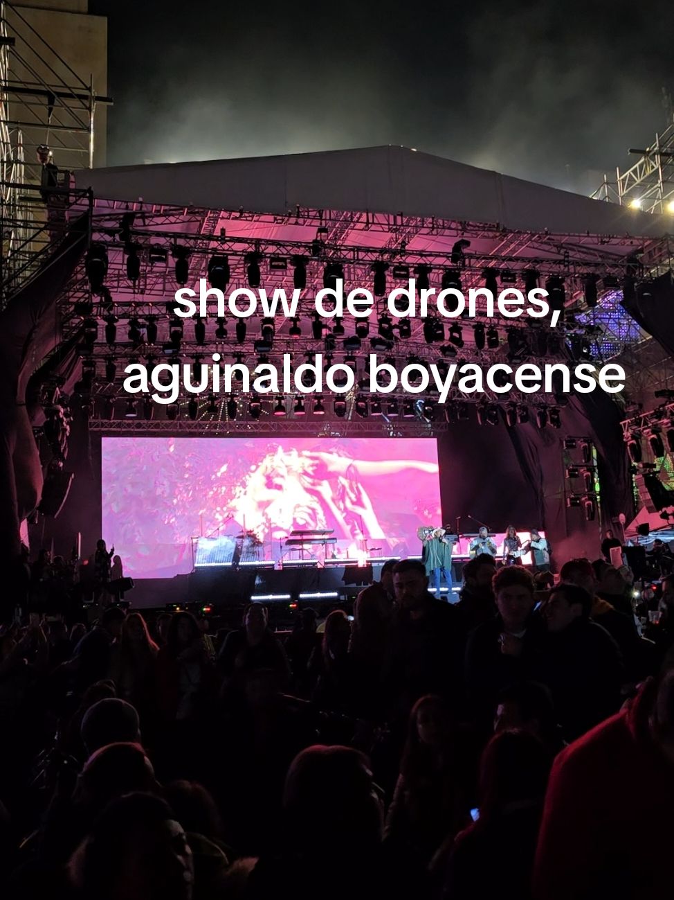 asi vivimos este gran show de drones en una de las grandes noches del aguinaldo #tunja #boyaca #aguinaldoboyacense 