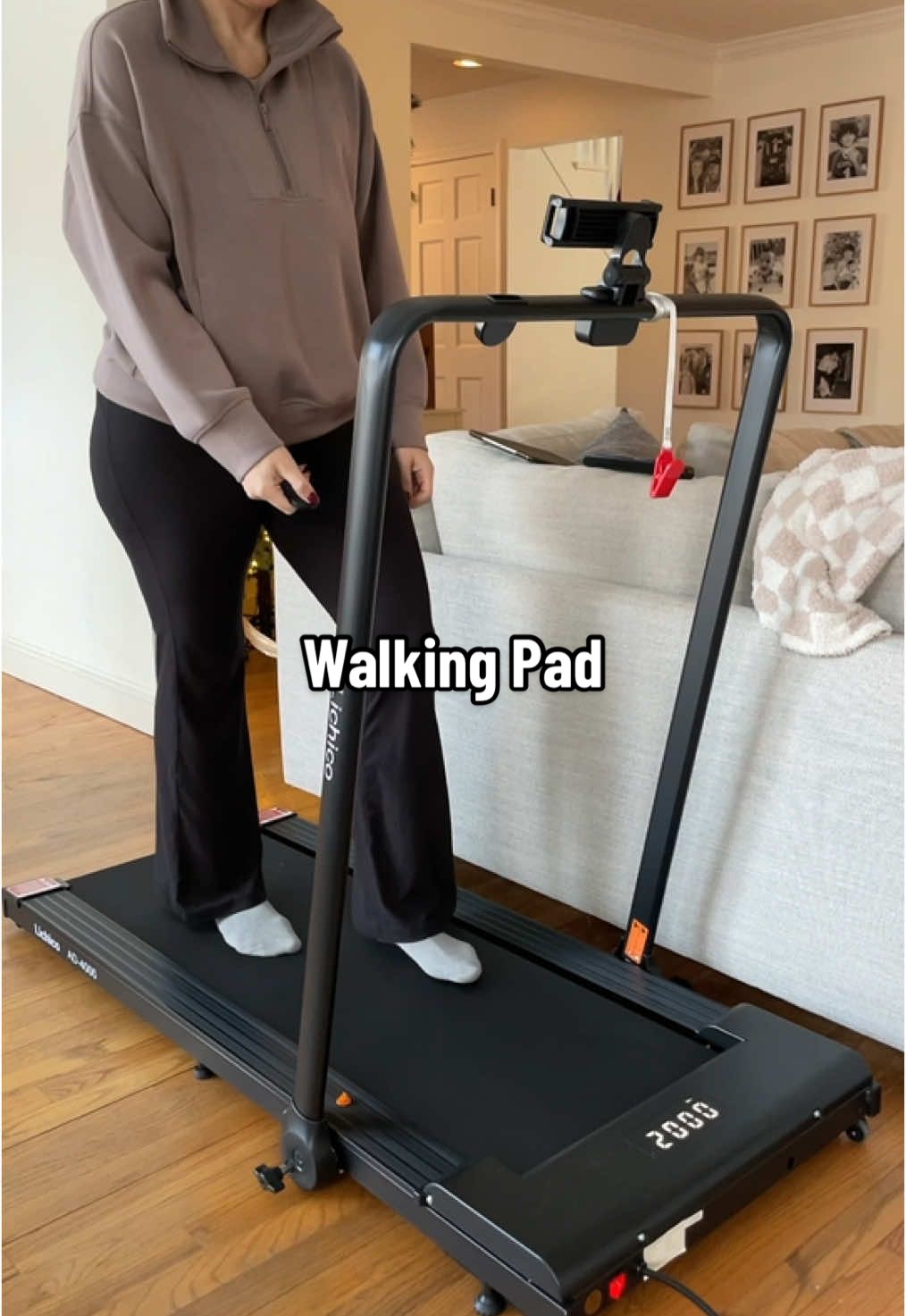 Gettjng those steps in even during the winter 🚶🏻‍♀️👟  #walkingpad #underdesktreadmill #newyearnewaura #tiktokshopholidayhaul  #creatorsearchinsights walking pad