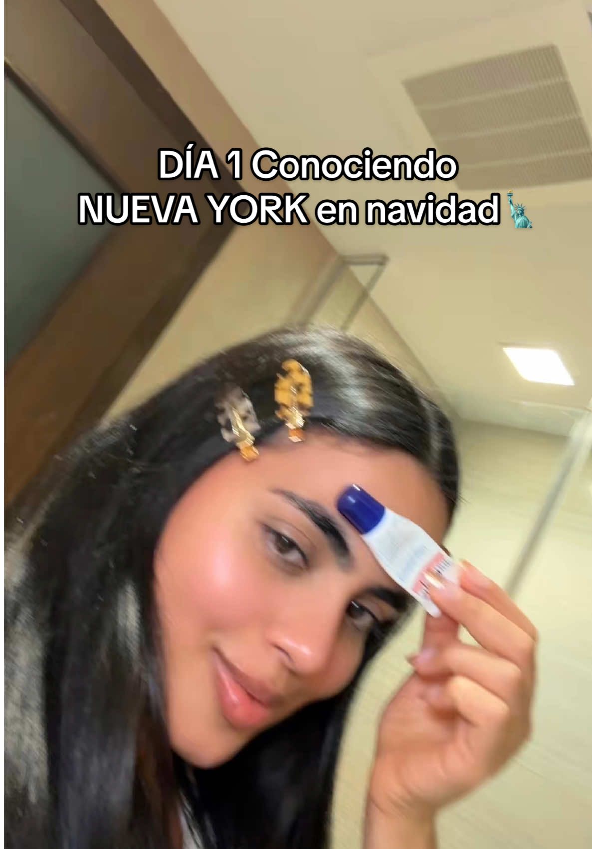 Y este frio que esta insoportable de vdd⛄️🙄 #newyorkcity #newyork #nuevayork🗽 #nuevayork #conociendolugares #conociendo #newyorkcheck #videosviralesdetiktok #paratiiiiiiiiiiiiiiiiiiiiiiiiiiiiiii #parati #gemelasaabello #hermanagemelas 