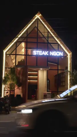 Bạn đã checkin không gian tới tại Steak Ngon chưa? 🤭 #steakngon #steakngondalat #beefsteak #bongondalat #cauhondalat #henhodalat #steakdalat #restaurantdalat  