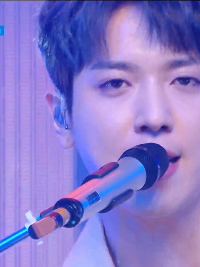 CNBLUE(씨엔블루) - When I Was Young - _ live performance _ #씨엔블루 #newmusic #cnblue #cnblue씨엔블루 @CNBLUE #KPop #milz_kpop #parati #fyp 