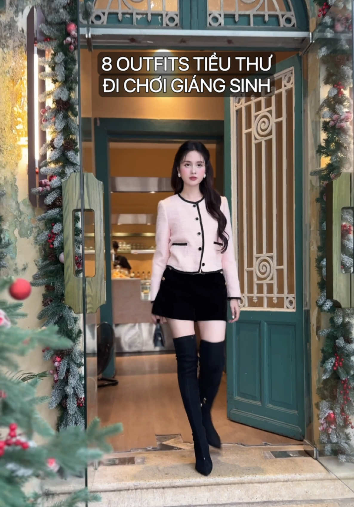 Chọn bộ nào cho đêm nay đây ? #liinclothing #styling #noel #christmas #outfitinspo #fashiontip #OOTD 