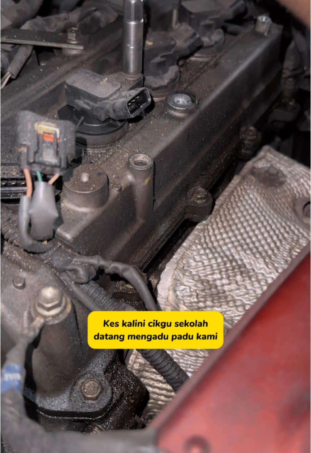 Time cuti sekolah la, cikgu-cikgu start bikin apa yang patut kat kereta #fyp #foryou #foryoupage #perodua #valvecovergasket #automotive 